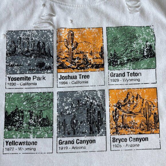 Recycled Threads Shirt Women Medium White National Parks Distressed‎ Cropped - Picture 3 of 6